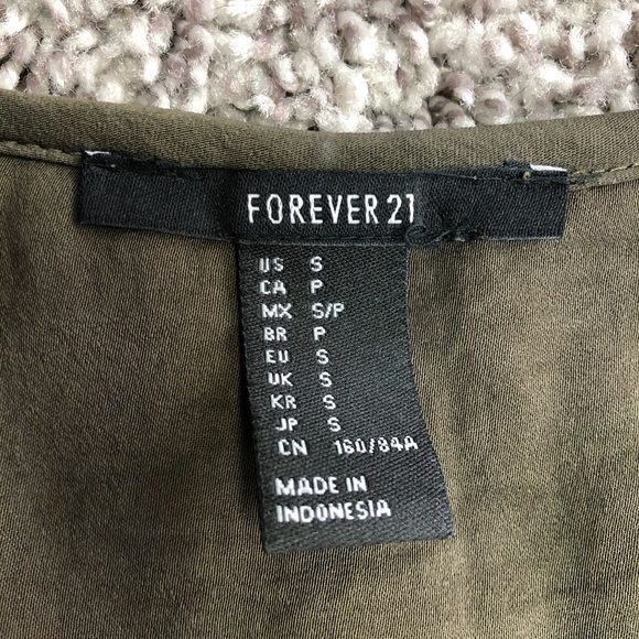 Cute Top/ Blouse - Forever 21 - Sz S - Picture 3 of 3